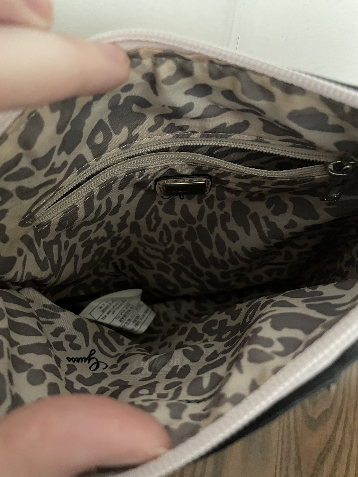 Guess Vintage Crossbody Purse - photo 4