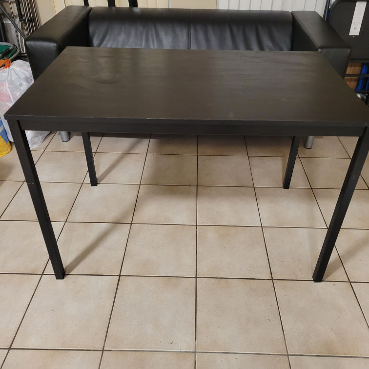 Ikea dining table [used for 2years)