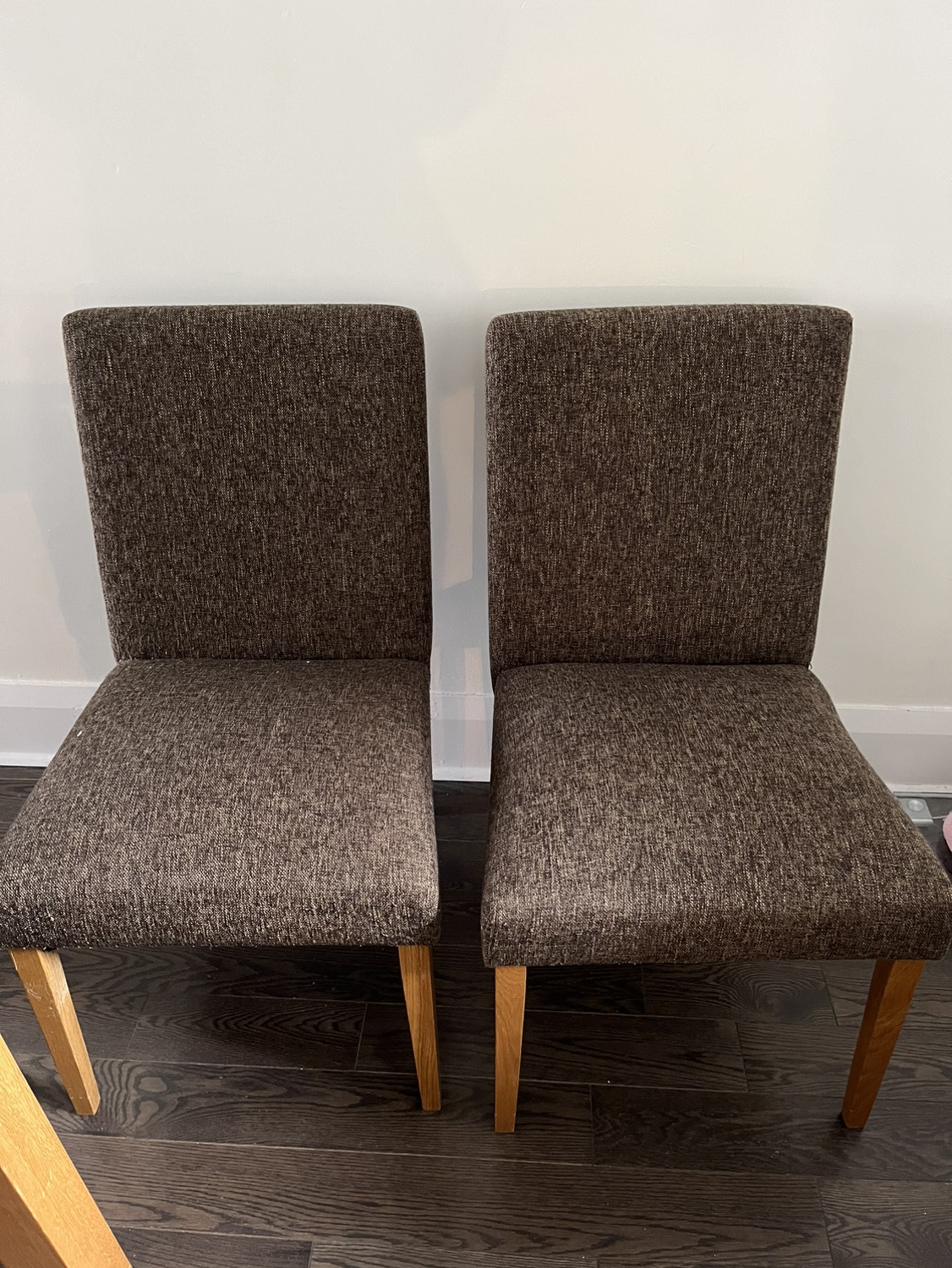 Set of 2 sturdy classic parsons dining room chairs