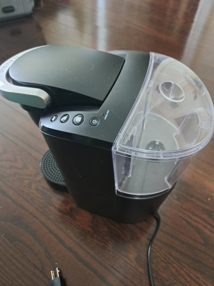 Keurig Coffee Machine- LIKE NEW ⭐ - photo 2