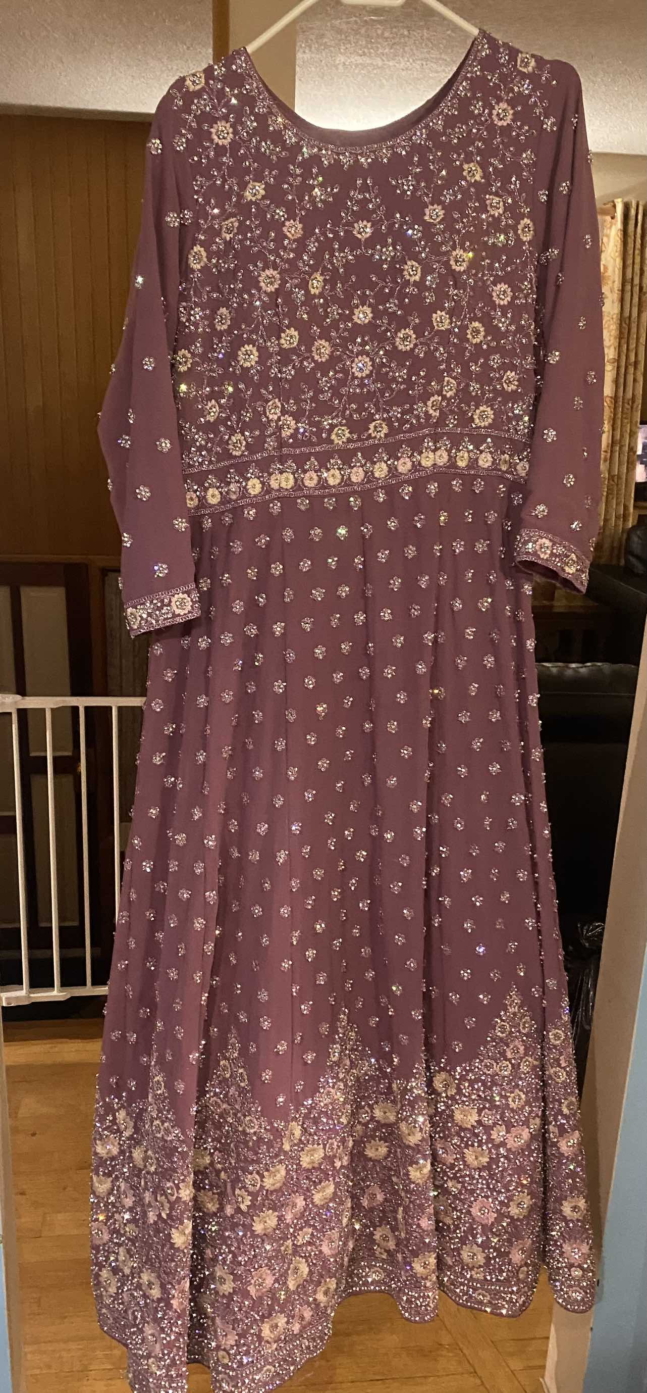 Heavily embellished 2pcs