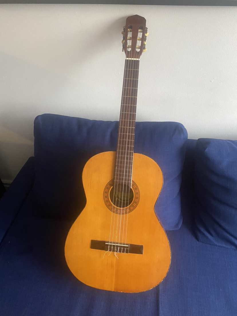 Winston Vintage Classical Guitar thumbnail