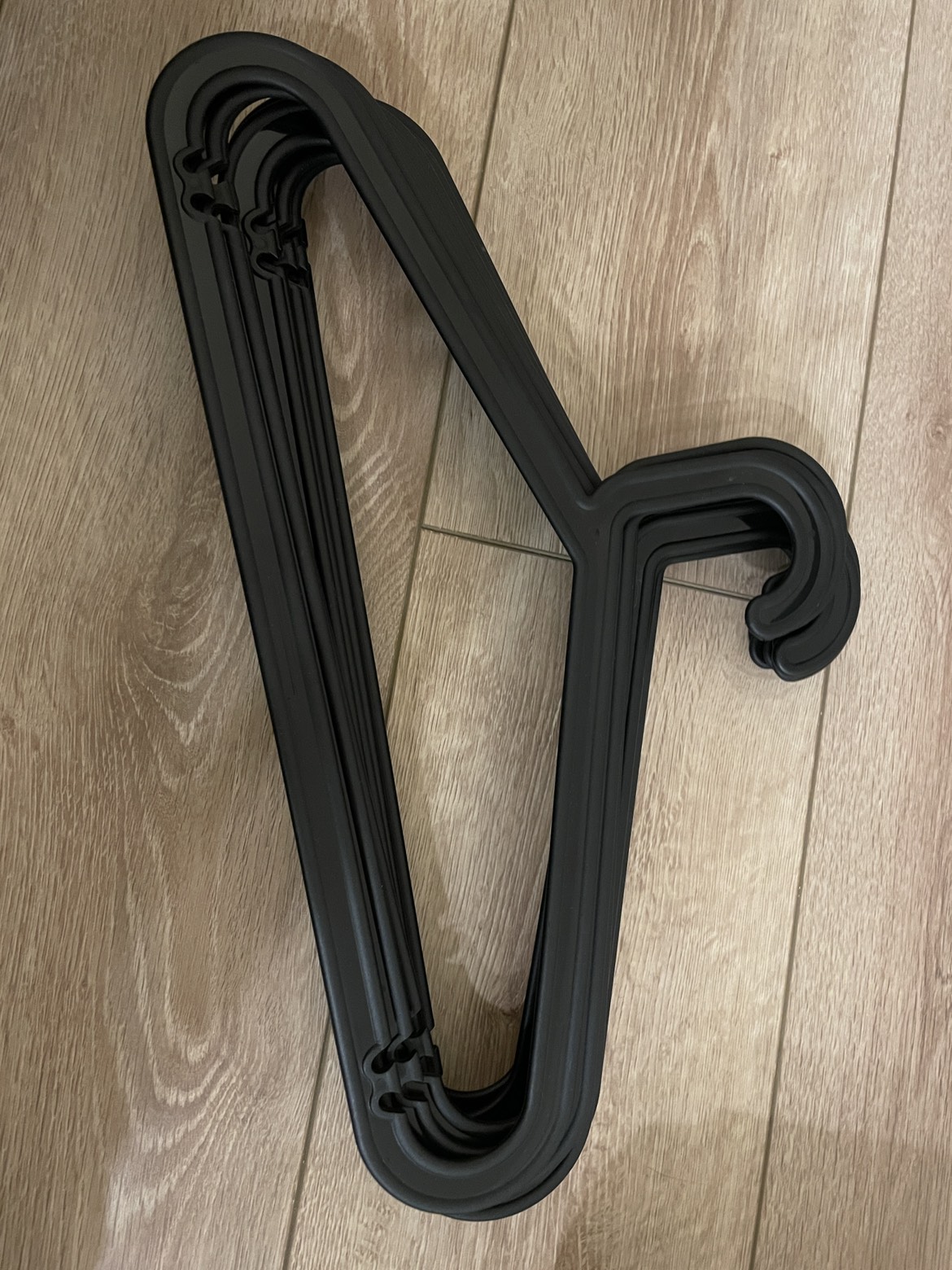 Non-slip Hangers /shoes rack / laundry bag and more! - photo 3