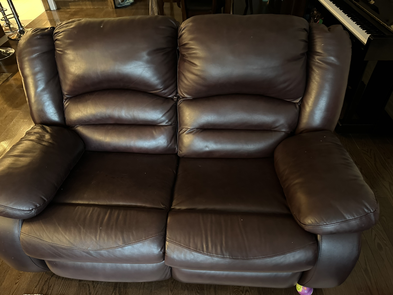 Leather Couch, Love Seat, Arm Chair - all reclining 🥕 image indicator(3)