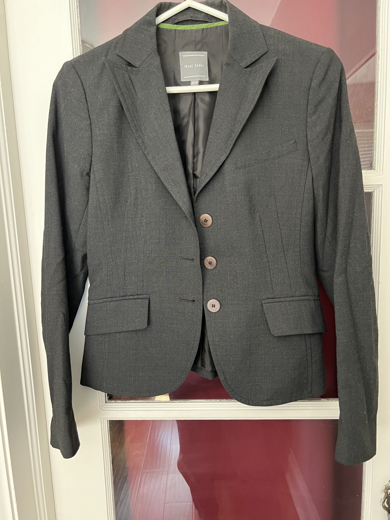 Ladies tailored blazer