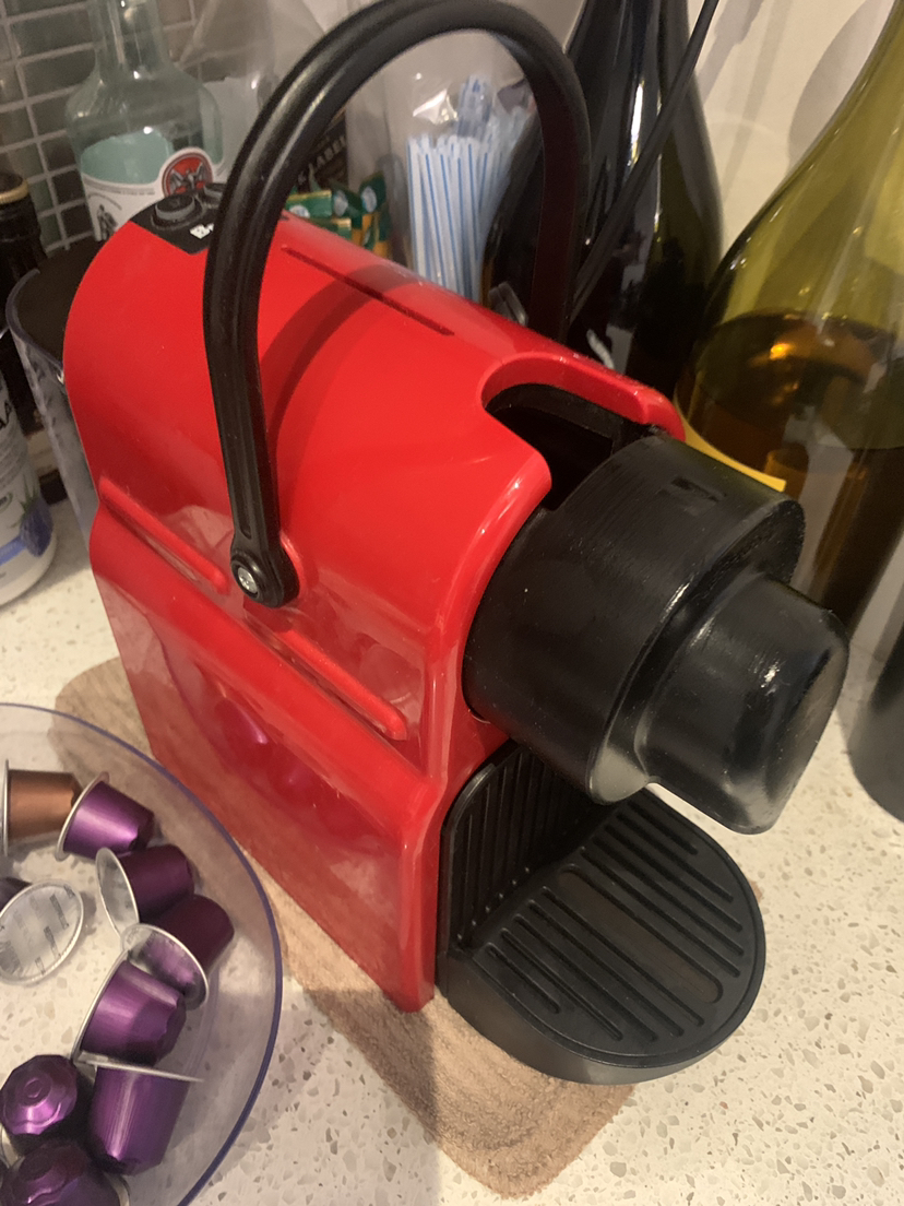 ⭐️Nespresso Breville Inissia Red thumbnail
