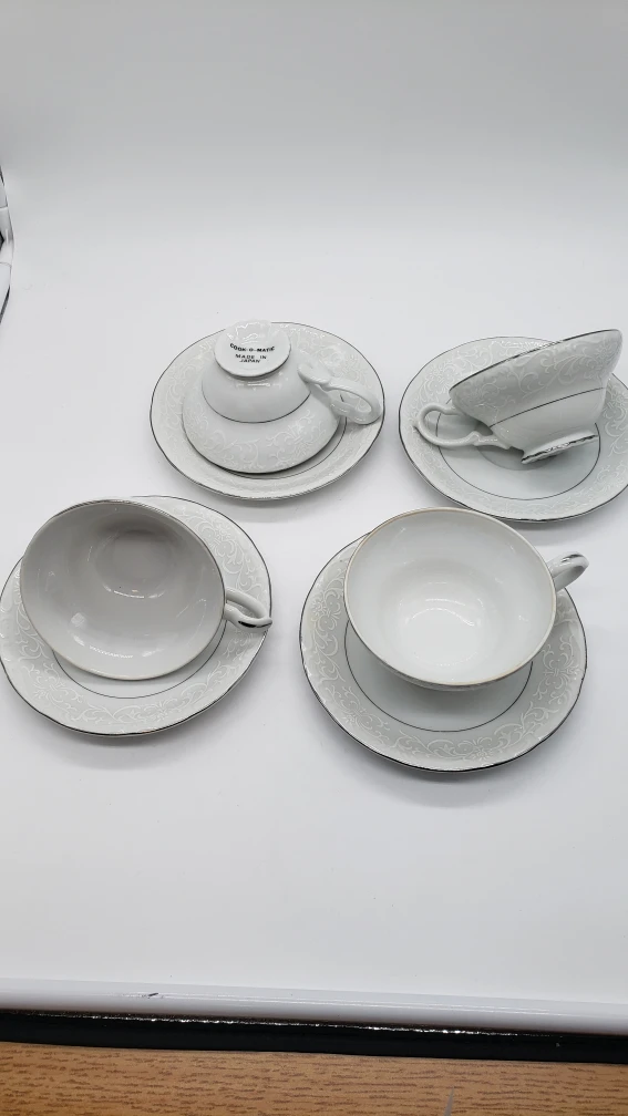 Teacups and Saucers X4 thumbnail