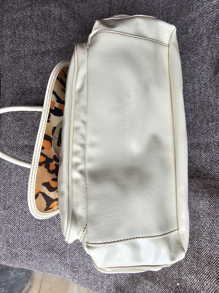 Vintage White And Leopard Franco Sarto Artisinal Italian Purse image indicator(8)