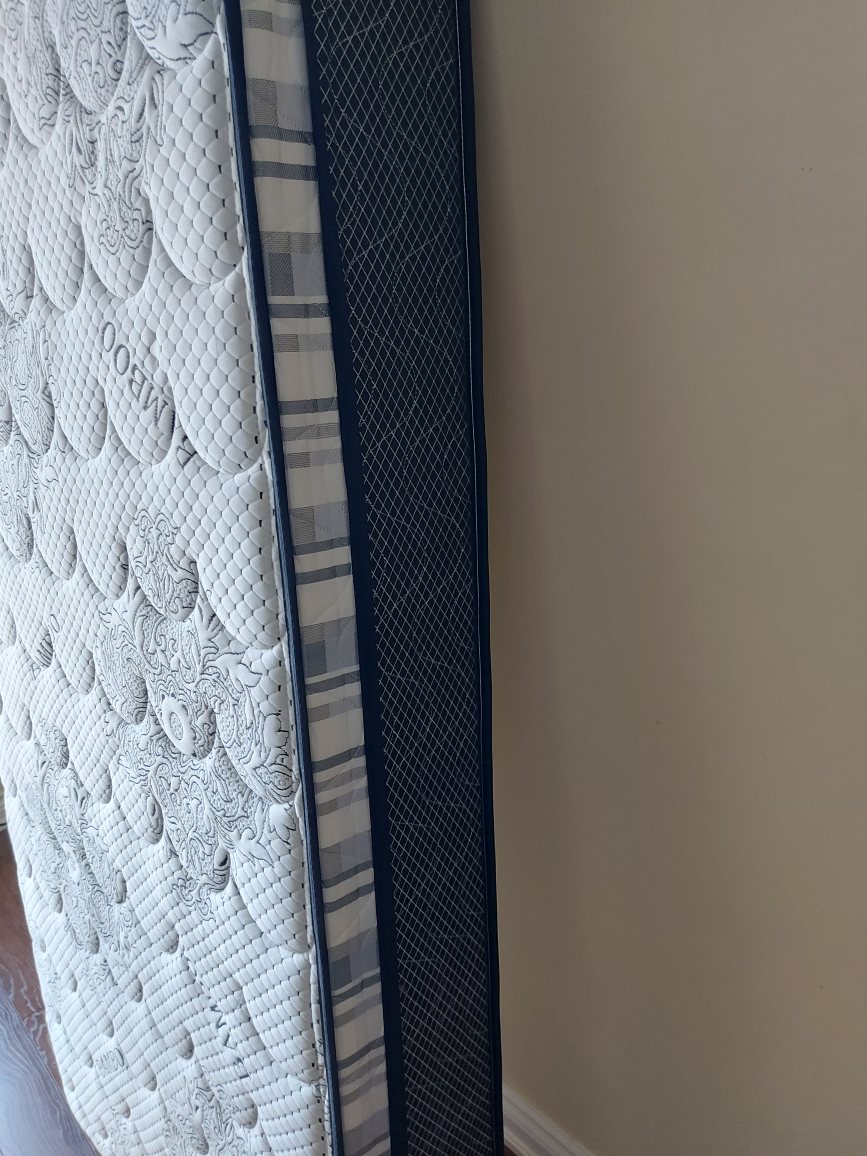 Single size, 2 sidded mattress, slightly Firm and Firm - photo 2