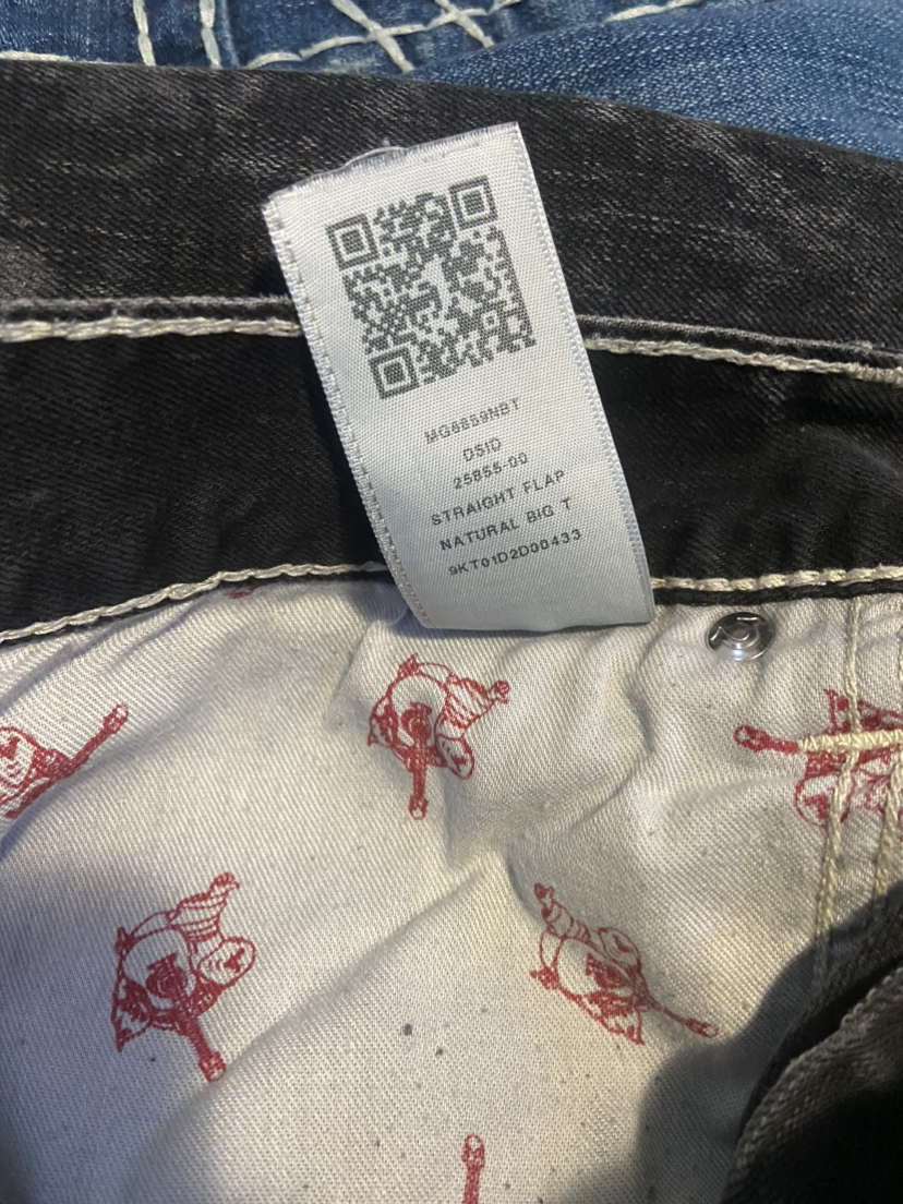 True Religion Jeans Big T Straight Fit image indicator(9)