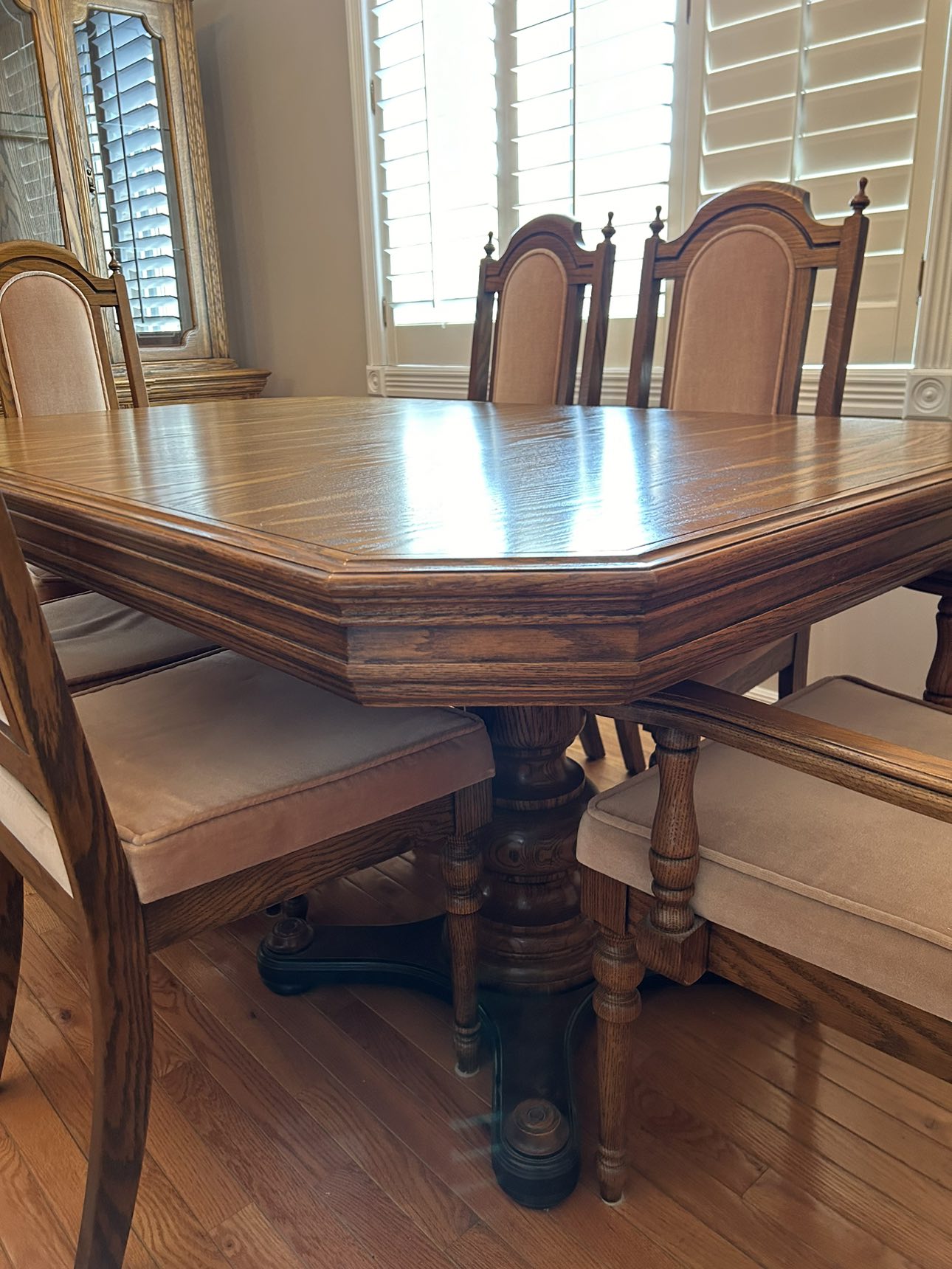 French Provincial Dining Room Set - photo 2
