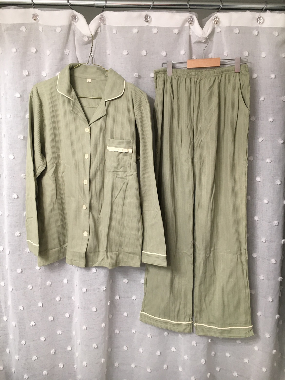 Pyjamas set thumbnail