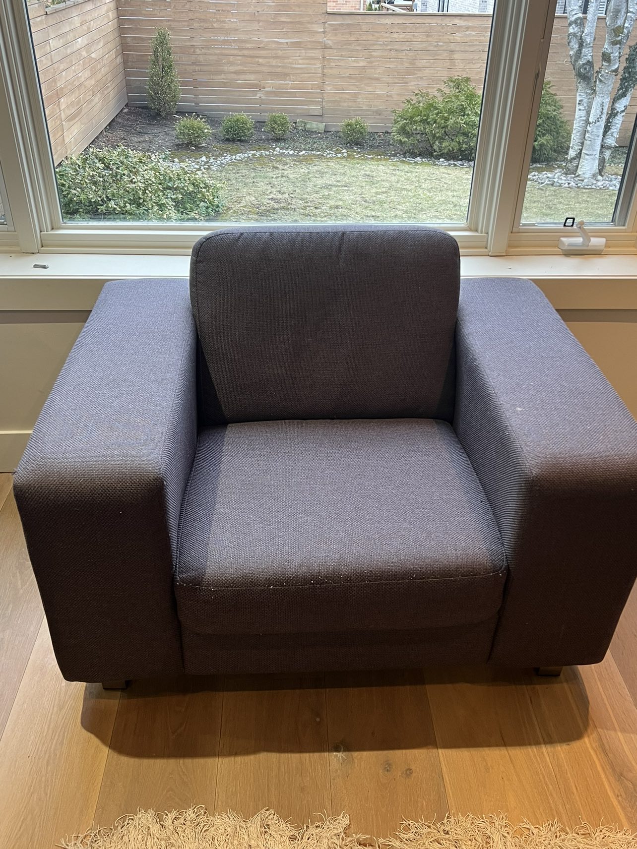 Sofa and chair - photo 2