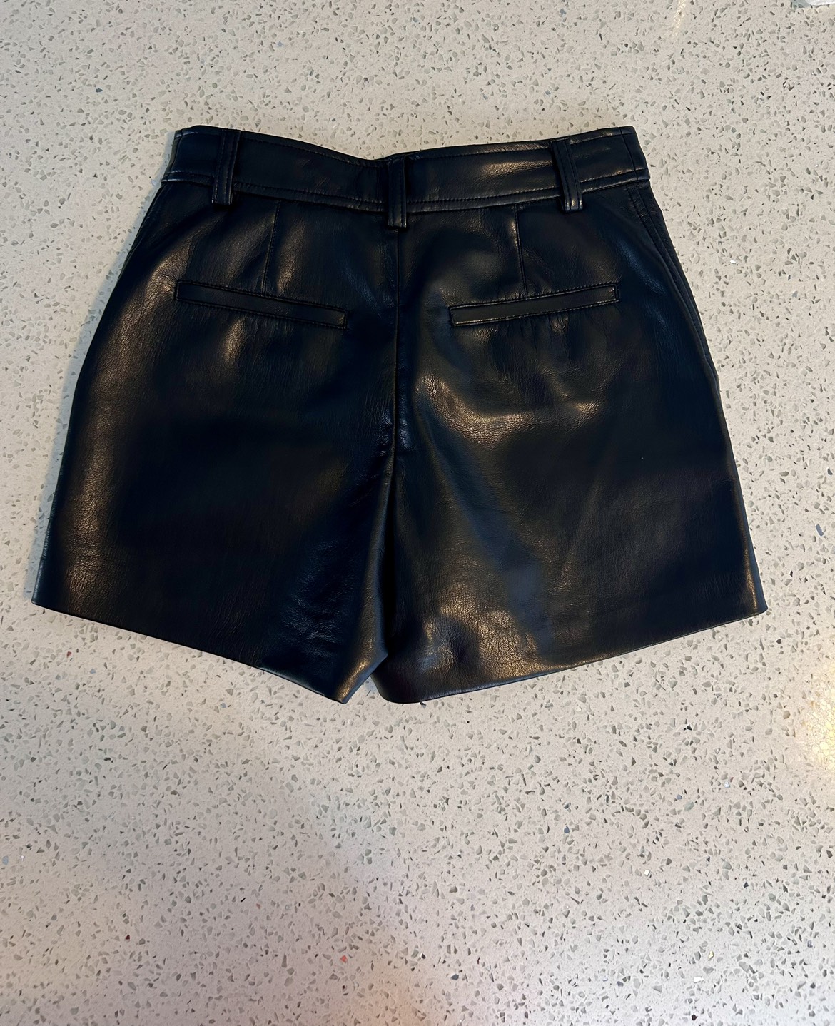 Zara - NEW Black Faux Leather Shorts Size 0 - photo 2