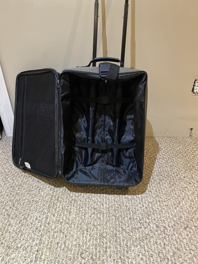 Rolling Carry on luggage 15.00 - photo 3