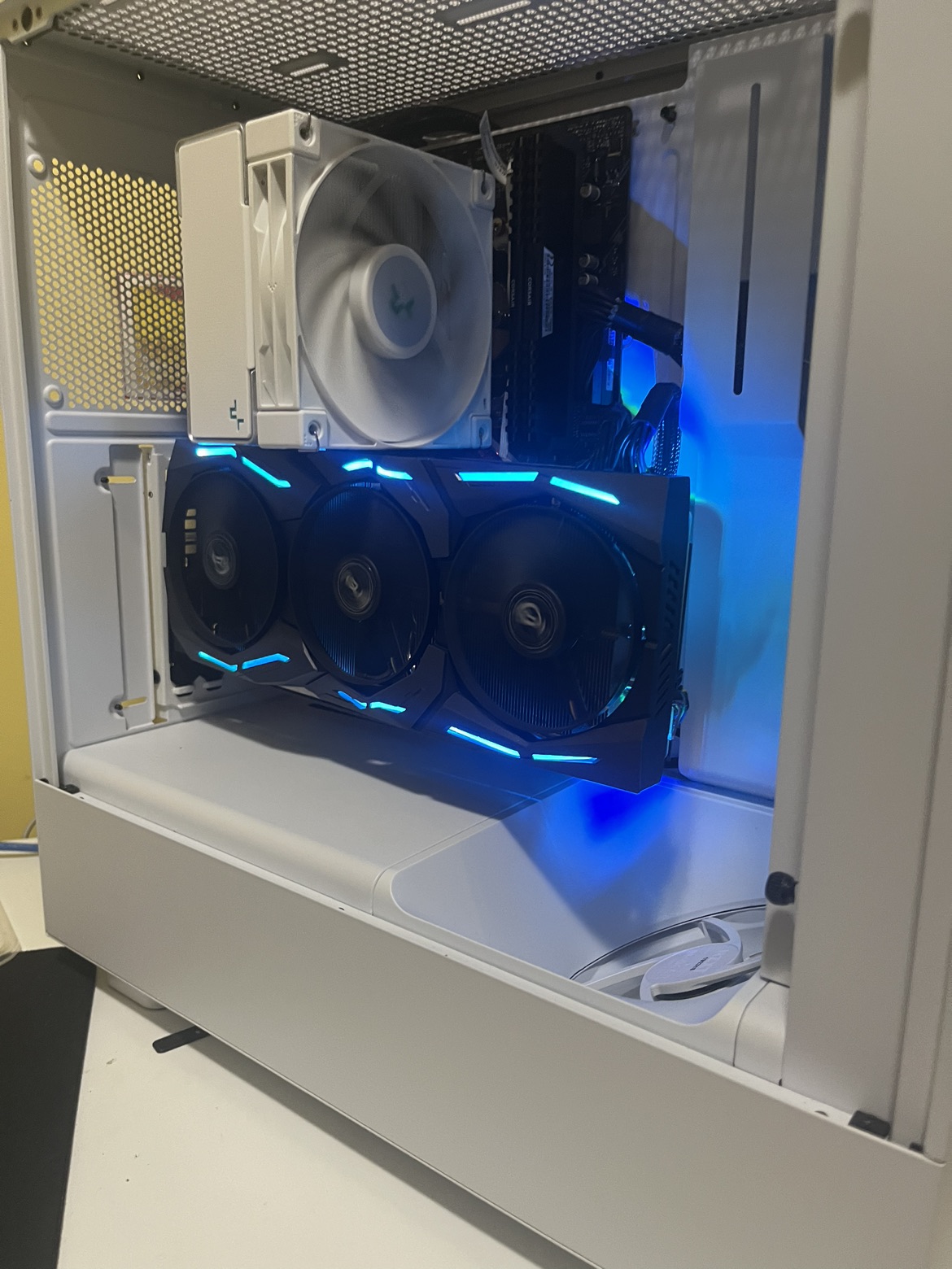 2080TI/8CORE/VALUE GAMING PC(BENCHMARK AT THE END)