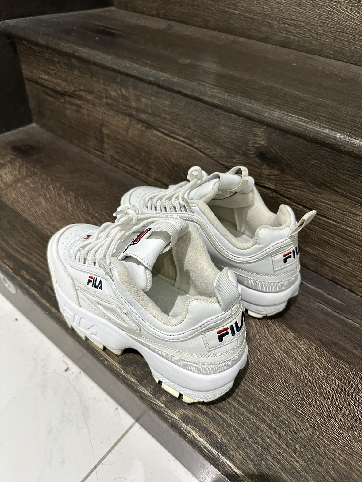 SIZE 7 Fila Women’s Distuptor Sneakers - photo 2