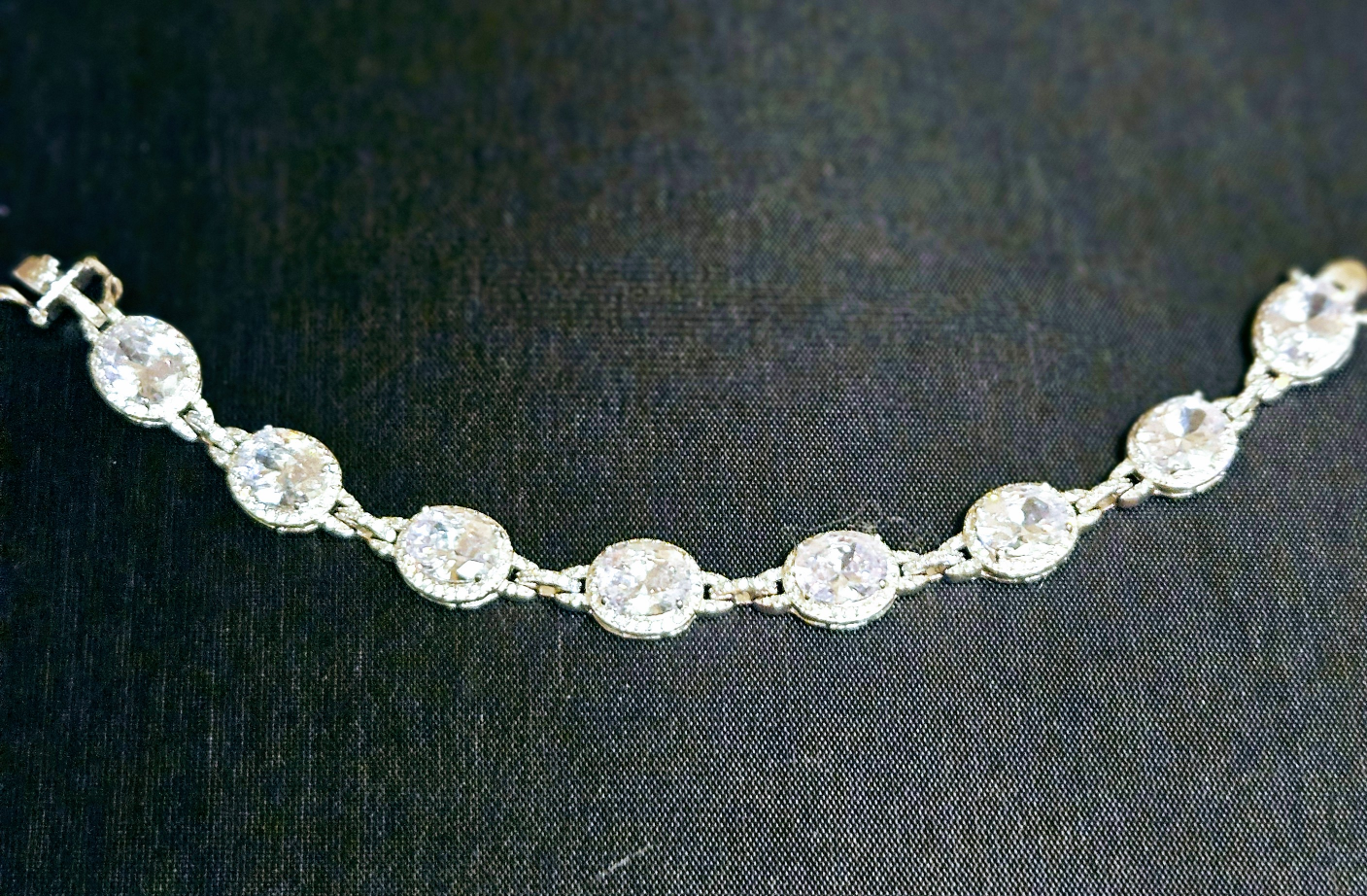 🥕beautiful Swarovski Dimond  bracelet - photo 3