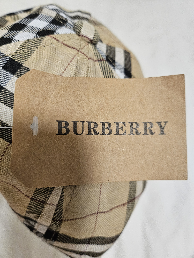 burberry baseball cap image indicator(7)