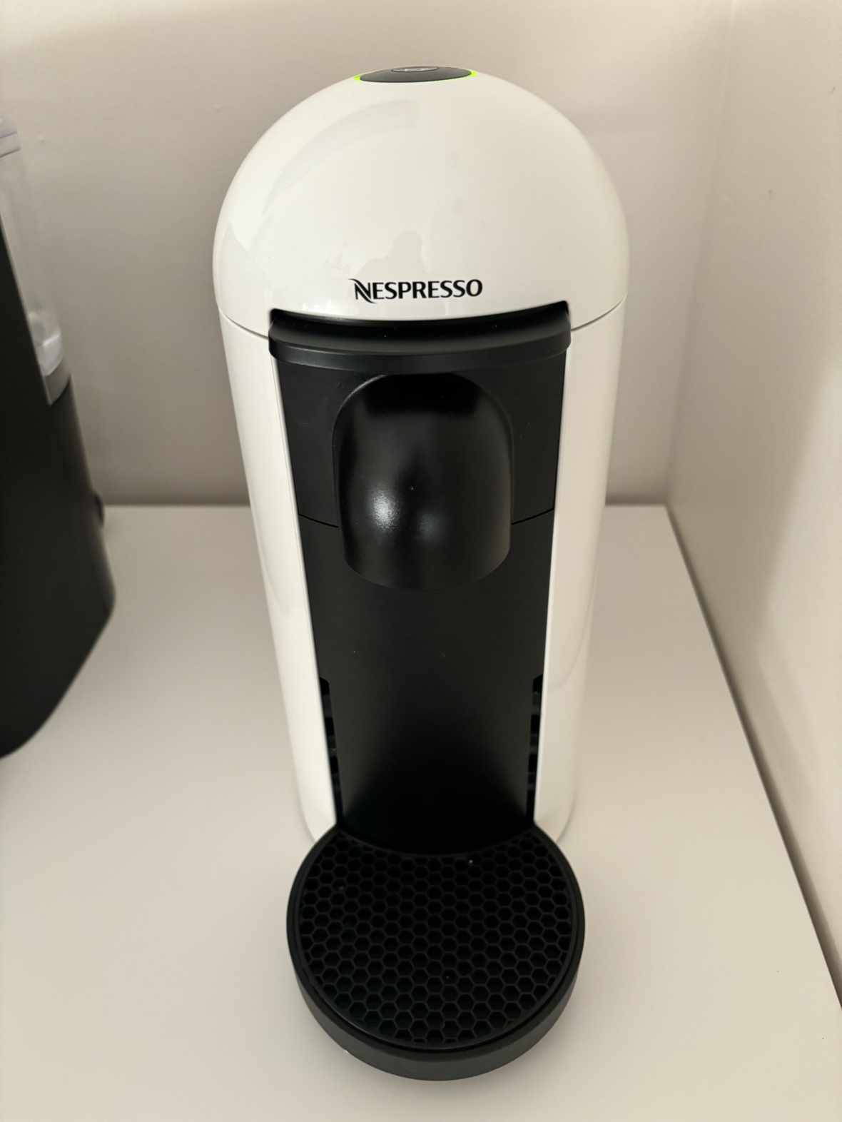 coffee machine Nespresso Vertuo Plus thumbnail