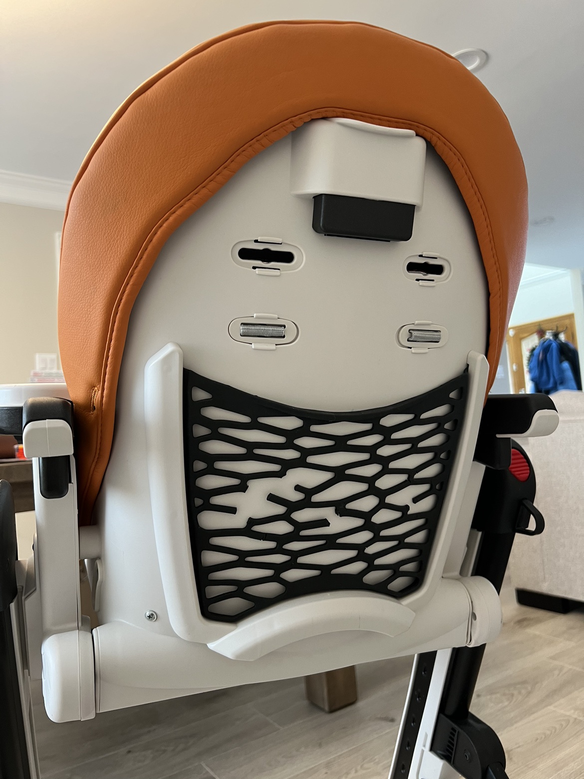 Peg-Perego Siesta Leatherette High Chair image indicator(5)