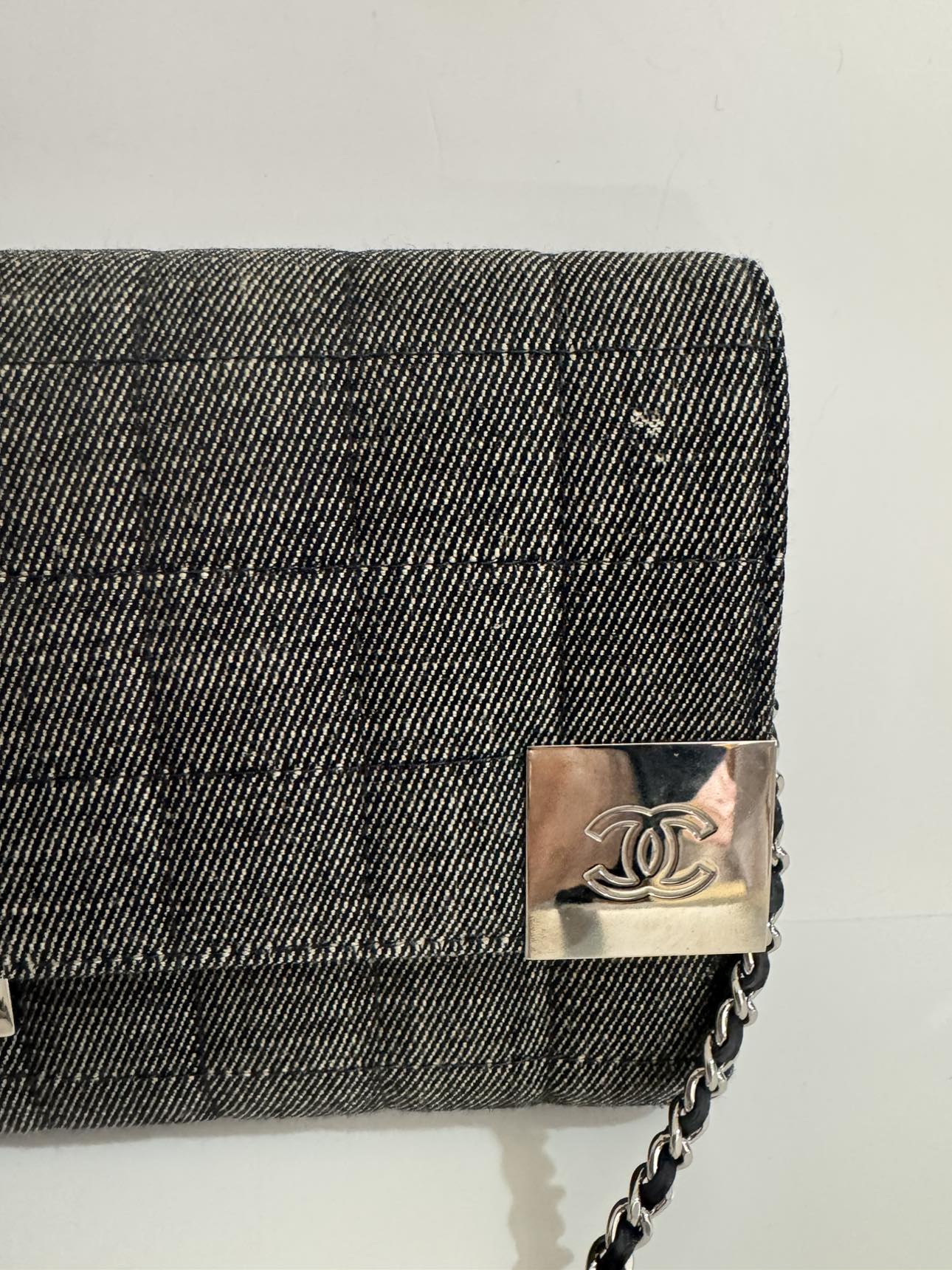 Chanel Denim Chocolate Bar Flap - photo 3