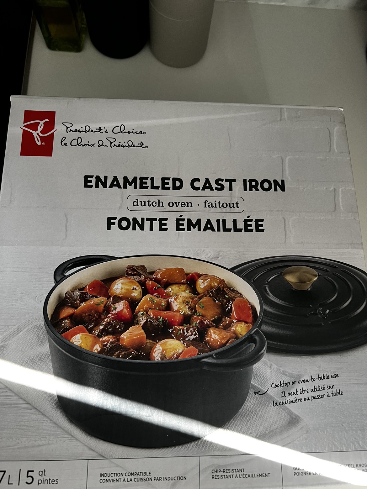 President's Choice Enameled Cast Iron Dutch Oven, Black thumbnail