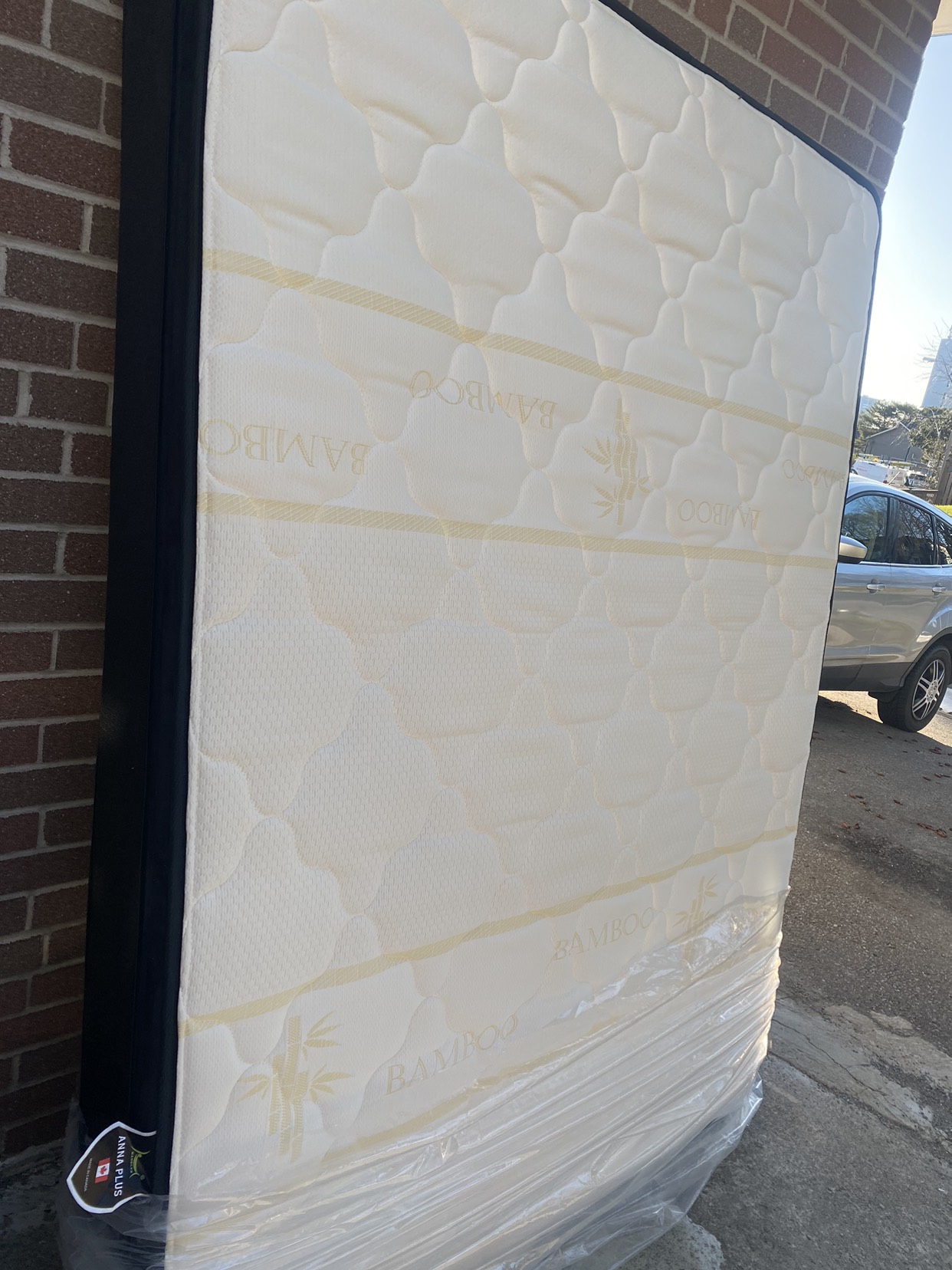Brand new queen size high density mattress thumbnail
