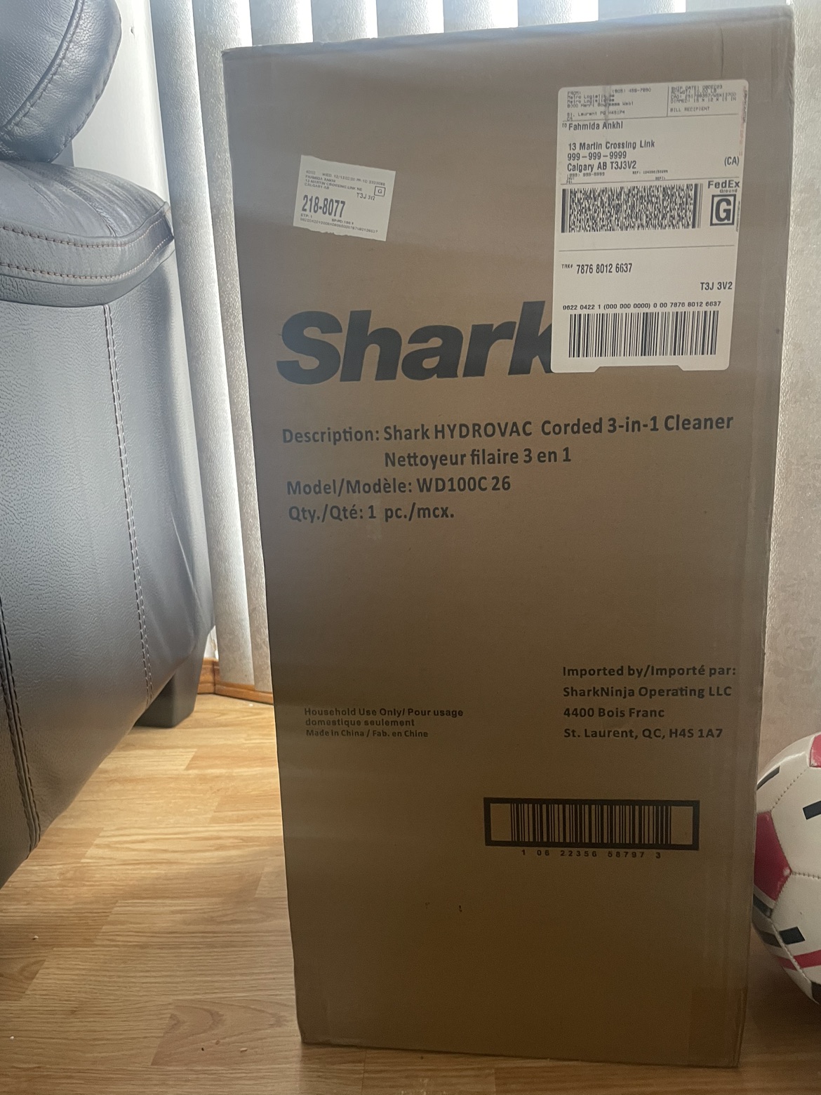Brand new Shark hydro vacuum for floor and rug
