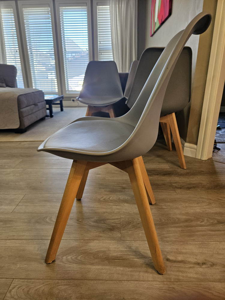 4 dining chairs