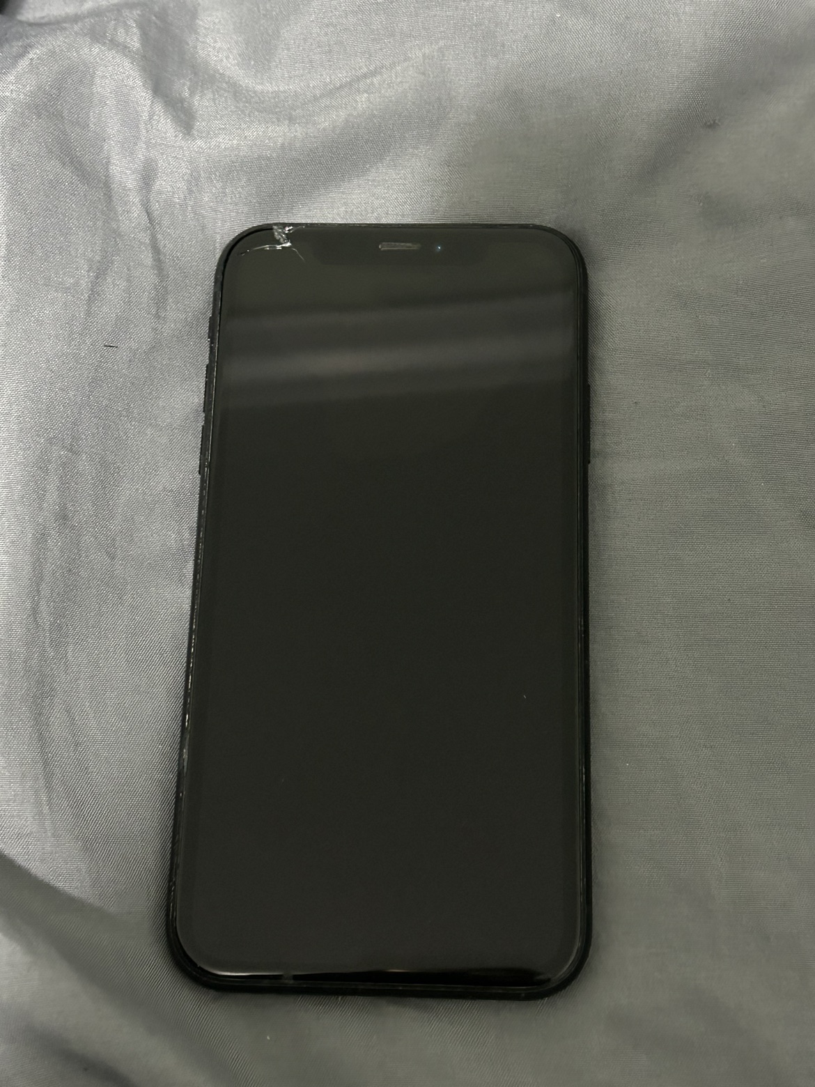 iPhone XR thumbnail