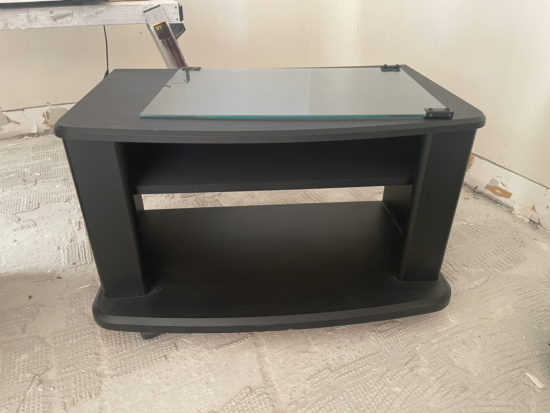 TV stand, on wheels thumbnail
