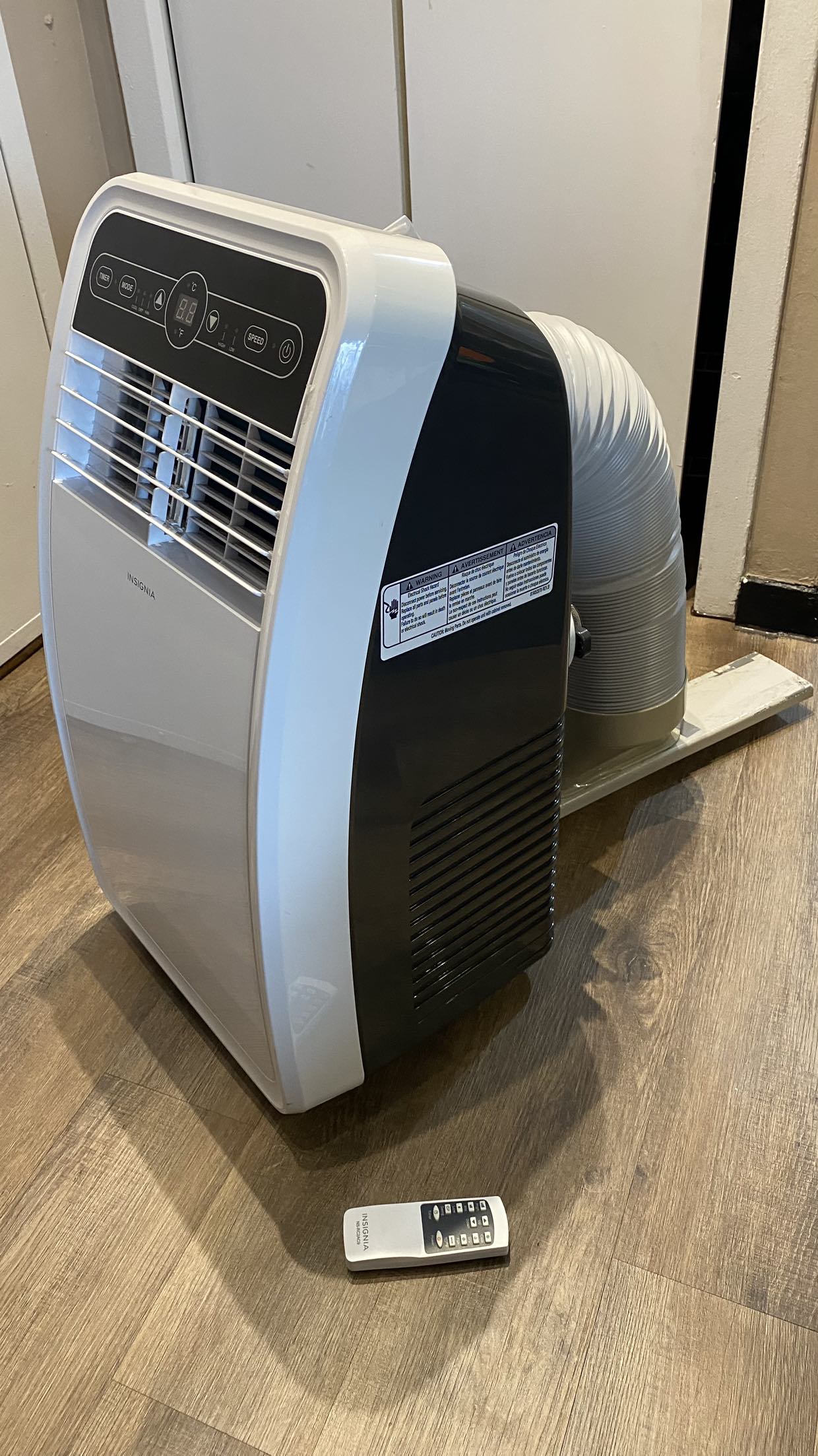 Insignia Portable Air Conditioner - 8000 BTU - photo 5
