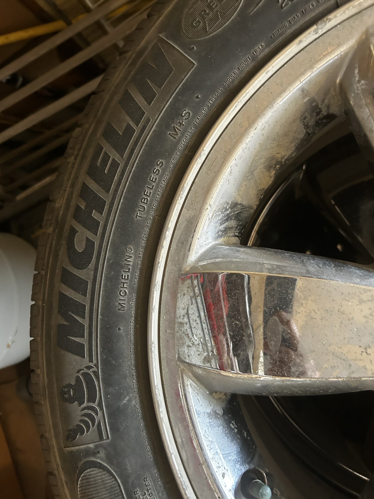 Rims & Tires, 2011 Ford Escape - photo 3