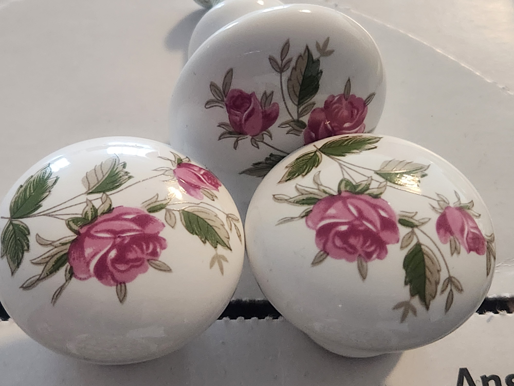 🥕 Pink rose green leaves English Cozy Porcelain Mushroom Knob image indicator(3)