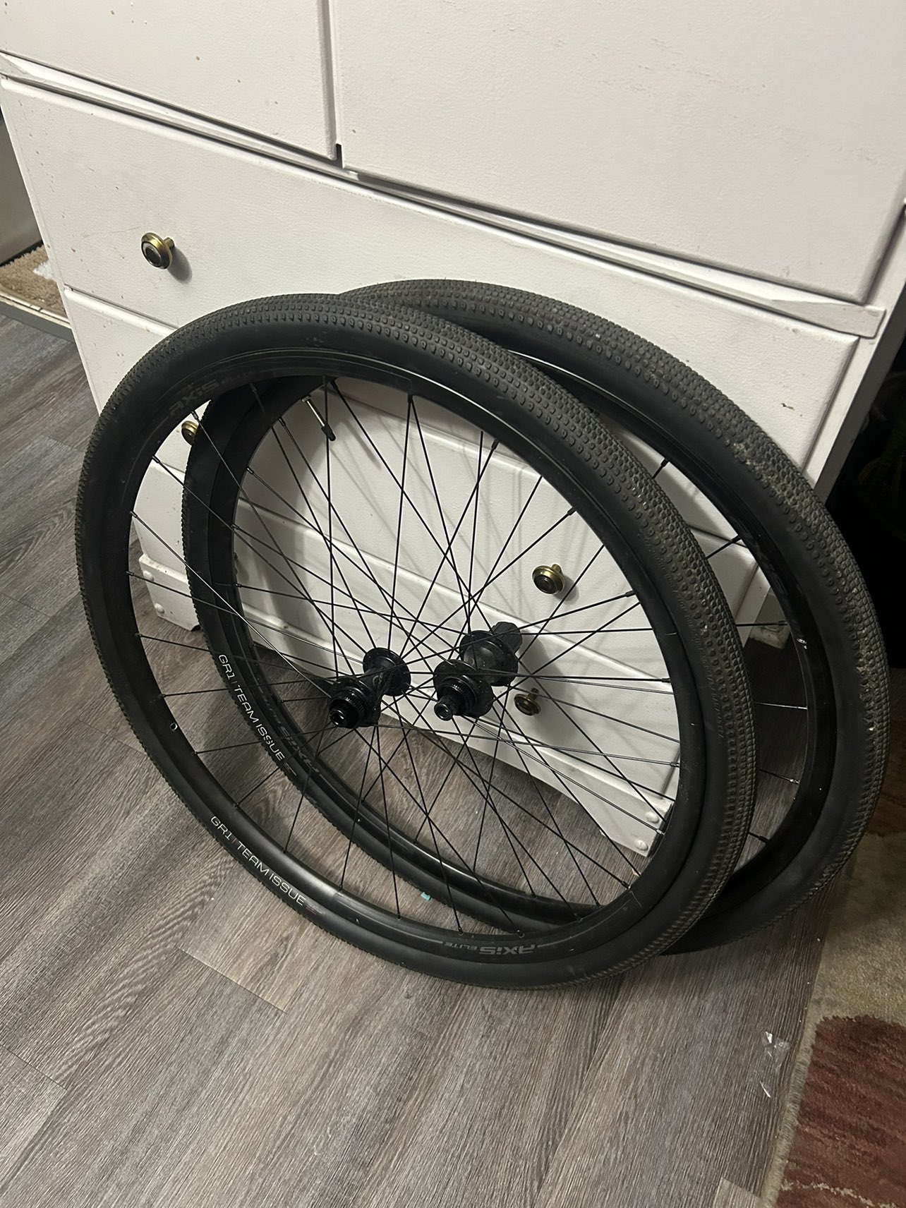 Gravel bike wheelset