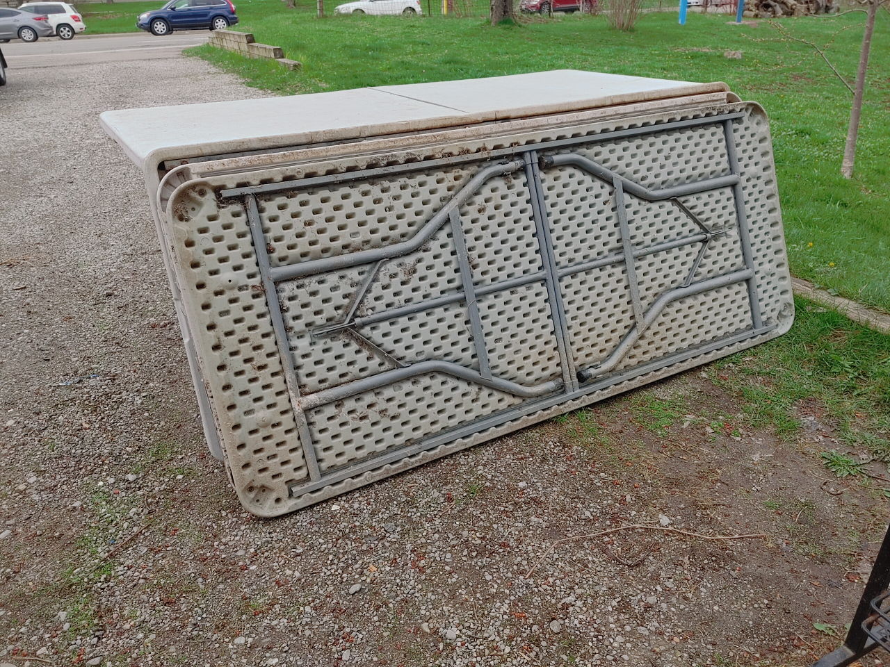 Folding tables - photo 5