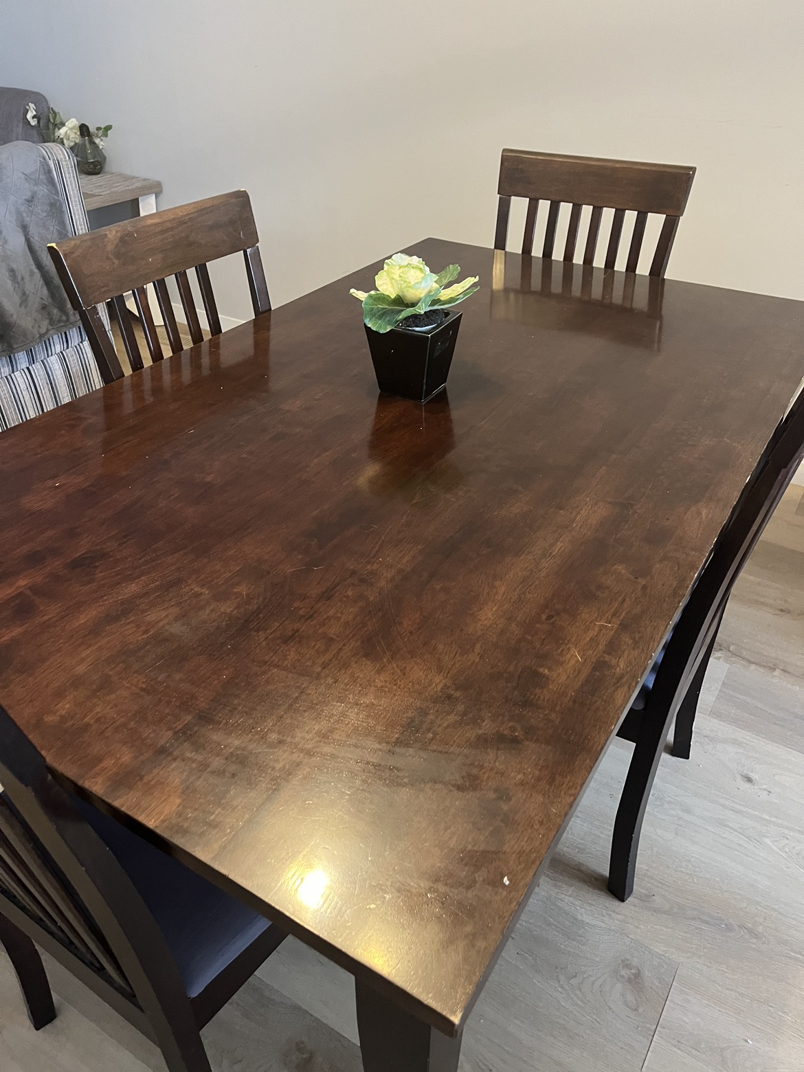 Dining Table - photo 3