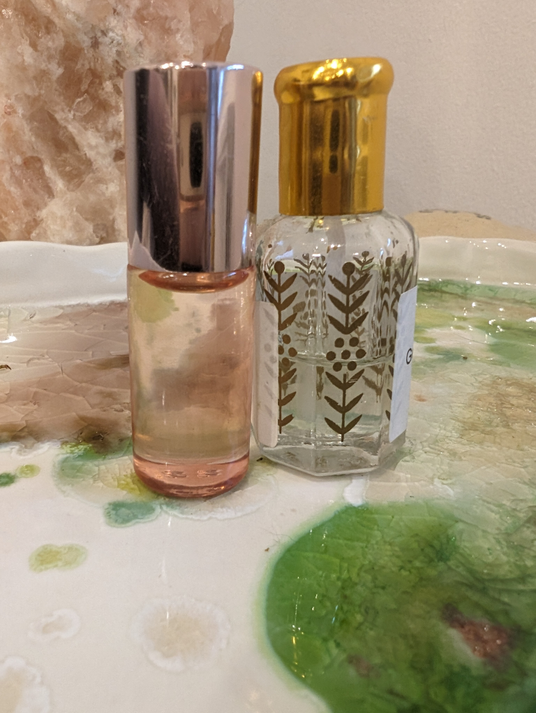 🥀 "Goddess" Rose Oudh Concentrated Perfume Oil image indicator(2)