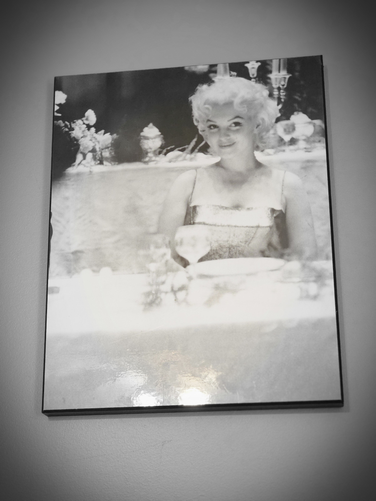 Marilyn Monroe picture on wooden frame