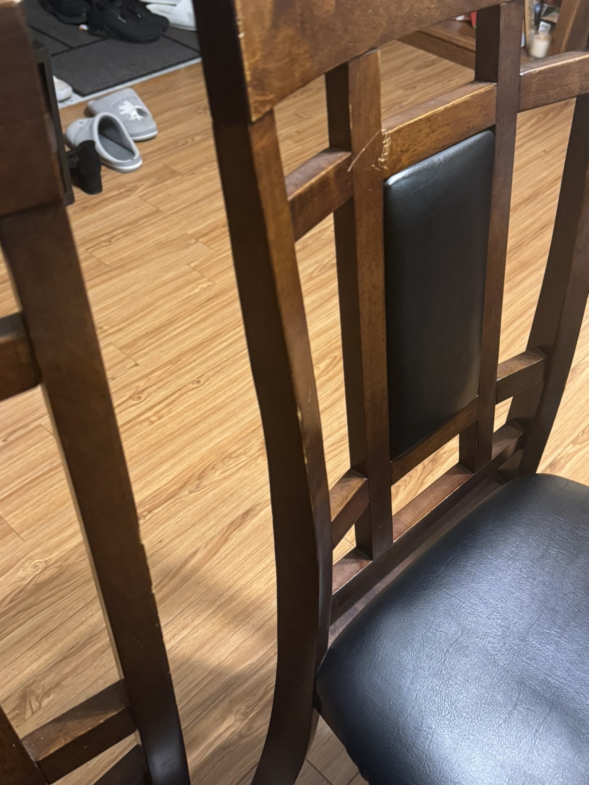 Dining table + 6 chairs set (quick sell) image indicator(6)