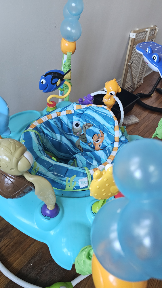 Disney Nemo Jumperoo - photo 3