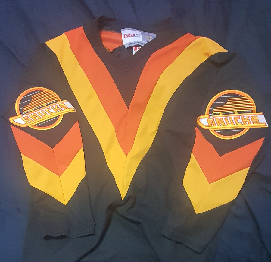 Canucks CCM Jersey