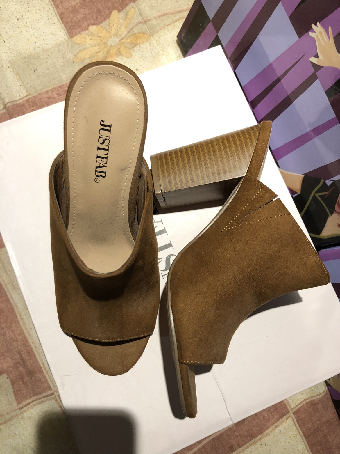 Woman's Shoes - photo 2