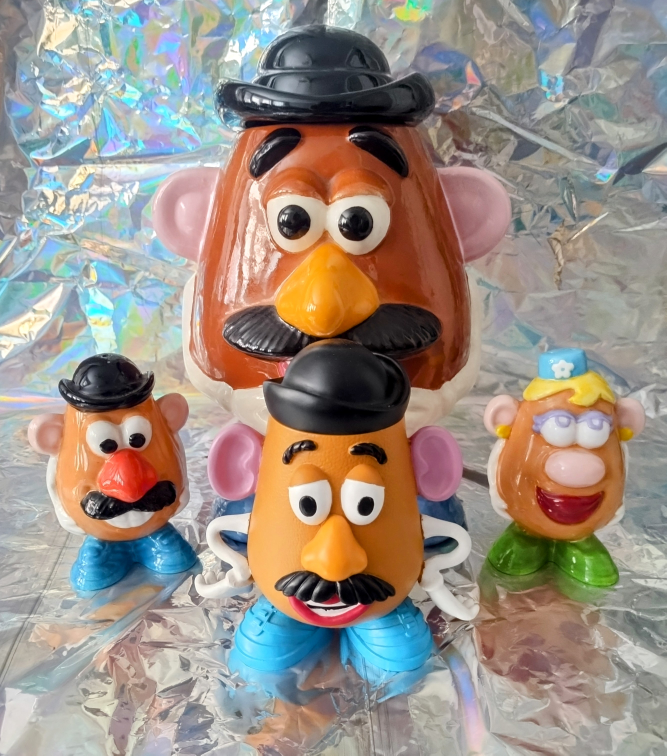 Lot of Vintage Mr. Potato Head Kitchen Items