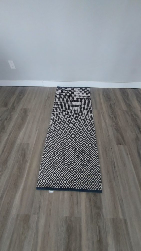 Indian woven cotton paddle rug 2x5 ft in great condition image indicator(3)