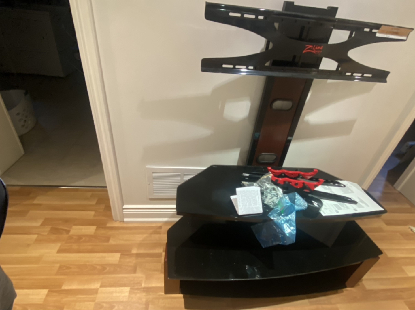 Z-line Jaguar 3 tier audio / video stand