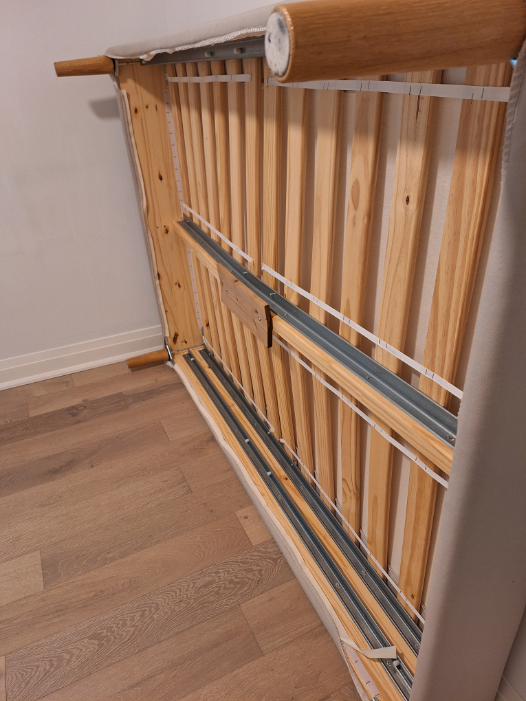 Free Queen Bed - photo 4