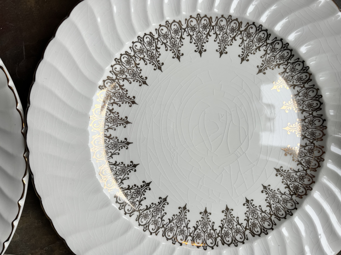 🥕Vintage Aynsley English Ironstone China, 20 pieces image indicator(8)