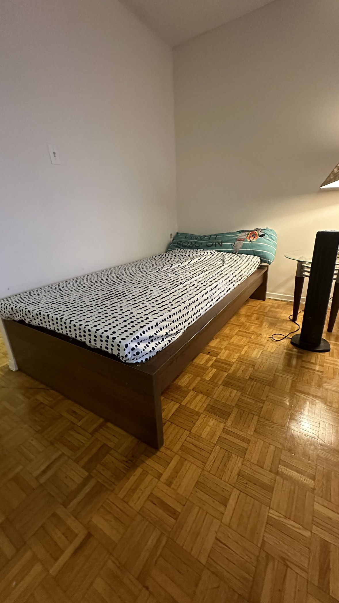 Single Bed Frame with Ikea Mattress - photo 2